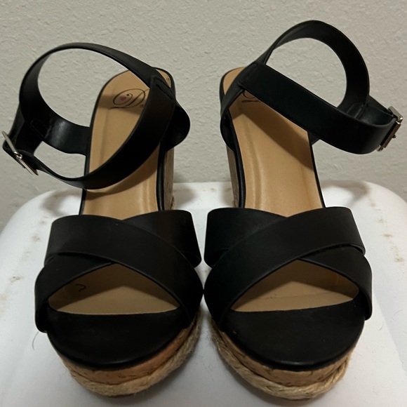 Wedge heel sandals - Picture 2 of 6